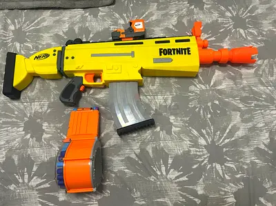 Nerf Fortnite AR-L Elite Dart blaster with extra magazine  attachment