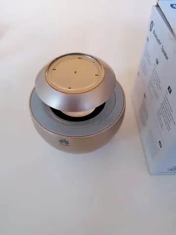 Compact and Elegant Bluetooth Speaker