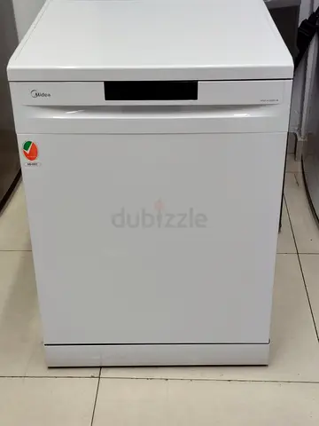 Sleek and Efficient Midea Dishwasher