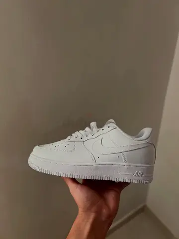 Nike Air Force 1 - Classic White Sneakers