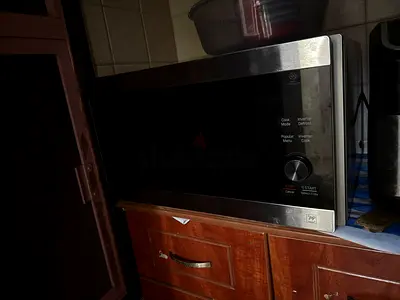 LG 42L Digital Inverter Microwave with Grill