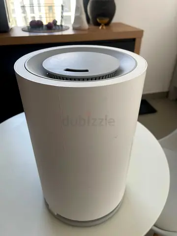 Compact White Air Diffuser and Purifier