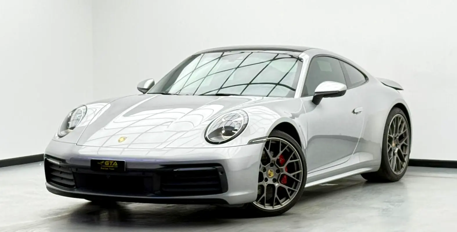 Porsche 911 2020 — photo 1 of 15