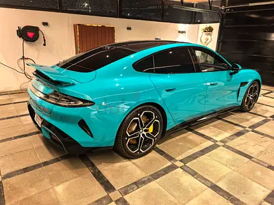 بوظبي الشامخه