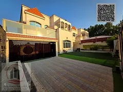 Villa for sale in Ajman, Al Rawda area. 5 master bedrooms, living room, majlis, maid's room. Fre