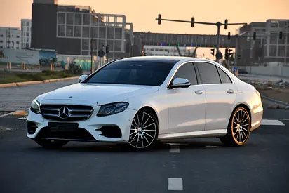 MERCEDES E200 GCC 2017 KM 69.000 OLEY