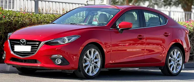 FULLY LOADED MAZDA 3, 2015 MODEL GCC / 2.0 LTR POWER FULL ENGINE CAR IS FOR SALE