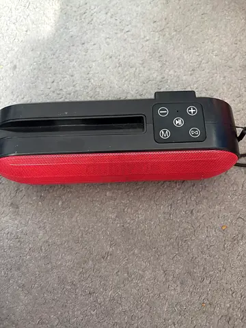 Portable Wireless Speaker - Red