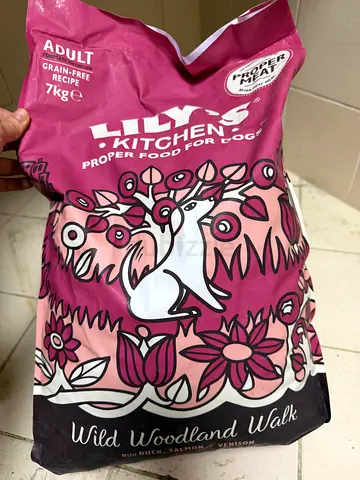 dog food 7kg (Lilys kitchen)