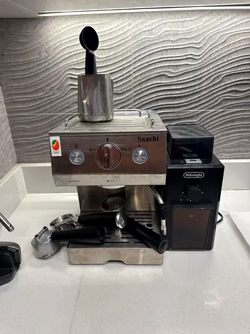 Coffee machine and grinder