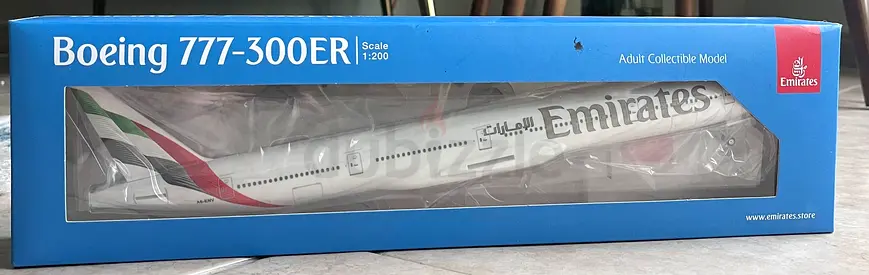 Emirates Boeing 777‑300ER Model (1:200 Scale)