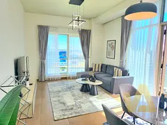 Canal View | Upgraded Unit | Vacant 1st March