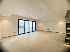 SEMI INDEPENDENT 4 BEDROOM VILLA MAID ROOM AND PRIVATE SWIMMING POOL IN VILLA READY TO MOVE