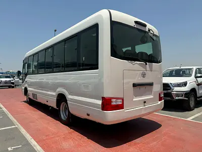 2025 Toyota COASTER — фото 4