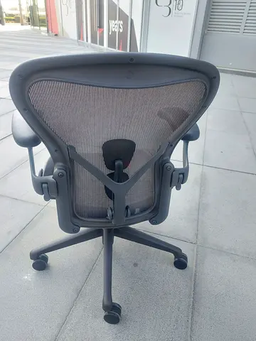 Herman Miller Aeron Remastered Chair - Size B - Graphite Frame  Base