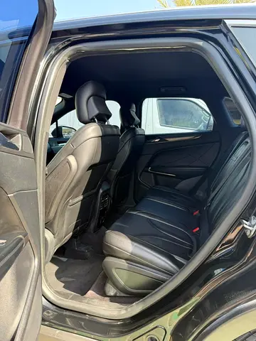 صورة 9 لـ 2018 Lincoln MKC