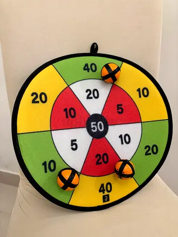 Velcro dartboard game