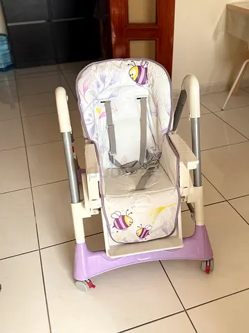 Baby chair / high chair