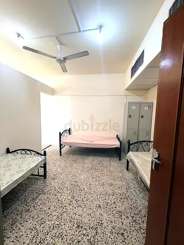 Bachelor  Executive bed Space Room ( only professionals) for Company staffs