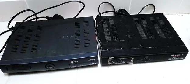 Digital Set Top Box and Receiver Bundle