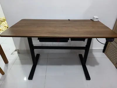 Modern height Adjustable Standing Desk