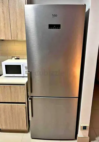 Beko with bottom fridge Stainless Steel refrigerator in Excellent Condition, free delivery