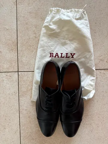 Bally Black Leather Dress Shoes with Dust Bag