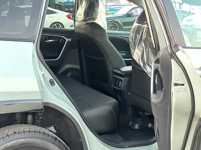 صورة 9 لـ 2021 Toyota RAV 4