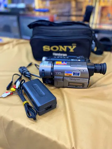sony Hi8 handy-cam video Camera كميرا قديم شريط سوني