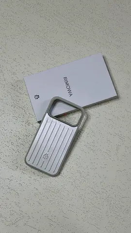 Rimowa case iphone