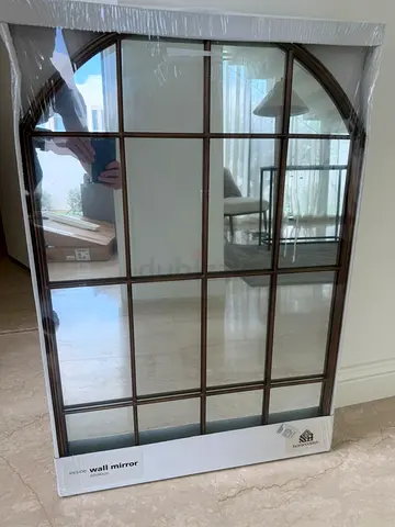 Chic Arched Wall Mirror