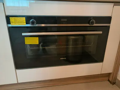Siemens iQ500 Built-In Electric Oven – 90 cm | Premium German Engineering