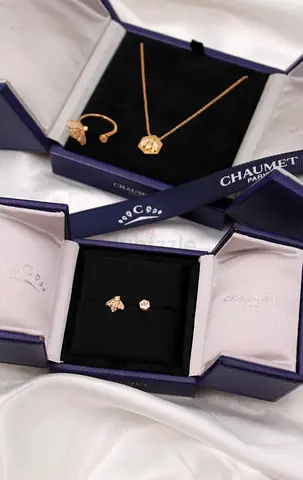 Chaumet Jeux de Liens Harmony pendant.
