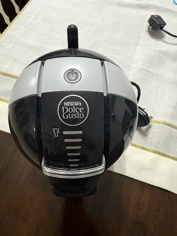 Nescafe Dolce Gusto Coffee Machine - Perfect for Coffee Lovers!
