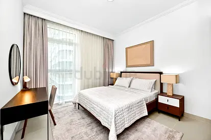 Seaside 2BD in Palace Residence, Emaar Beachfront