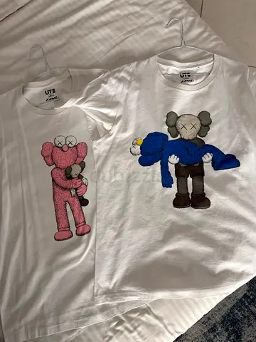 Kaws x Uniqlo Tees Size XL