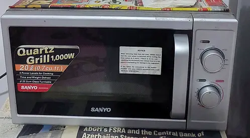 Sanyo 1000W Quartz Grill Microwave for Sale