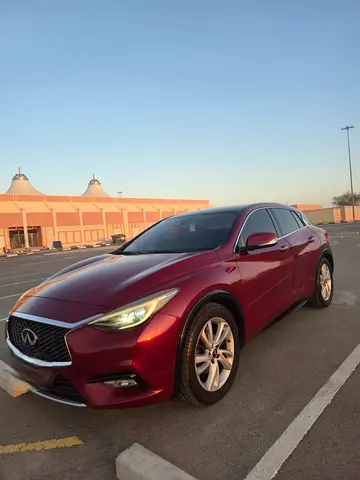 انفينيتي Q30  موديل 2018 (بدون حوادث)