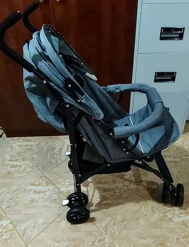 Lightweight Portable Stroller for Easy Travel