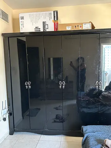 6 door n 4cupboard is for sale