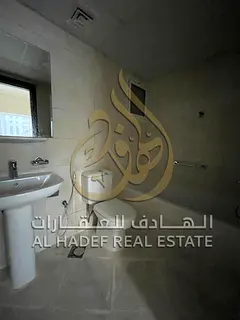 🏡 For Rent in Sharjah – Al Majaz 2 ✨ Luxury apartment available for annual rent! ✨ 🔹 2 B