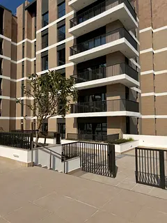 Beautiful 3-bedroom apartment with a spacious living room and a world-class design, located on Marya