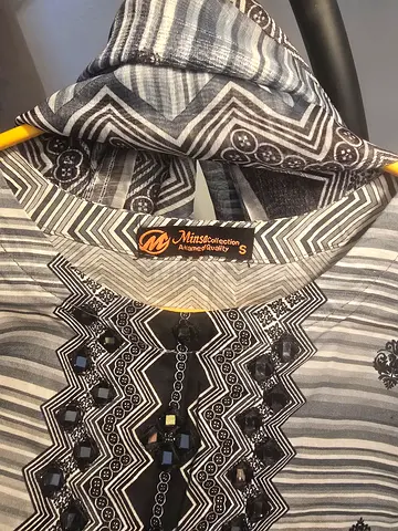 3 pice lawn emborided