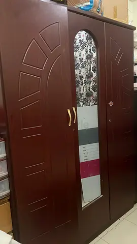 Elegant Wooden Wardrobe with Mirror