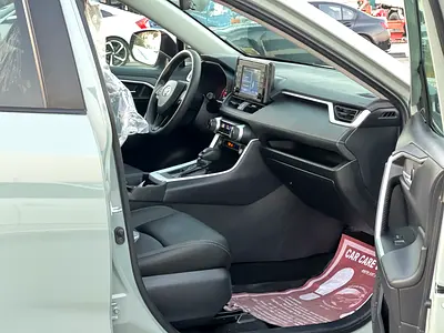 صورة 11 لـ 2021 Toyota RAV 4