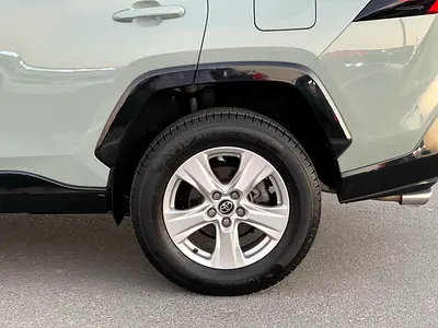 صورة 15 لـ 2021 Toyota RAV 4