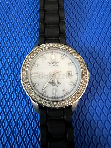 Aviator Mother of Pearl Dial Ladies F Series Traveller Watch