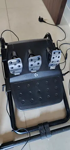 Next level GT lite racing seat
Logitech G923 trueforce for XBOX series X/S, XBOX ONE, PC