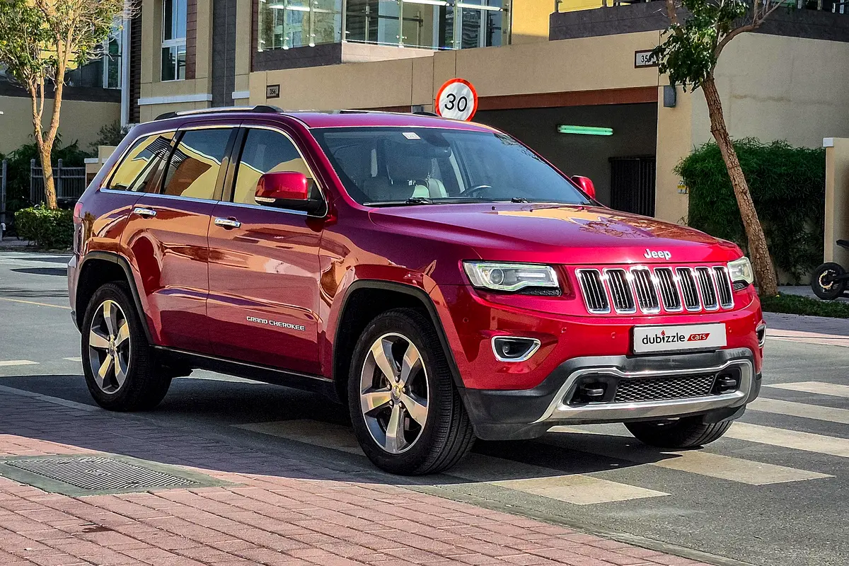 Jeep Grand Cherokee 2015 — photo 1 of 17
