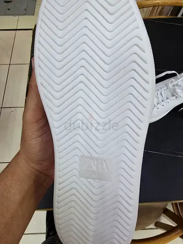 Stylish White Zara Sneakers for Sale